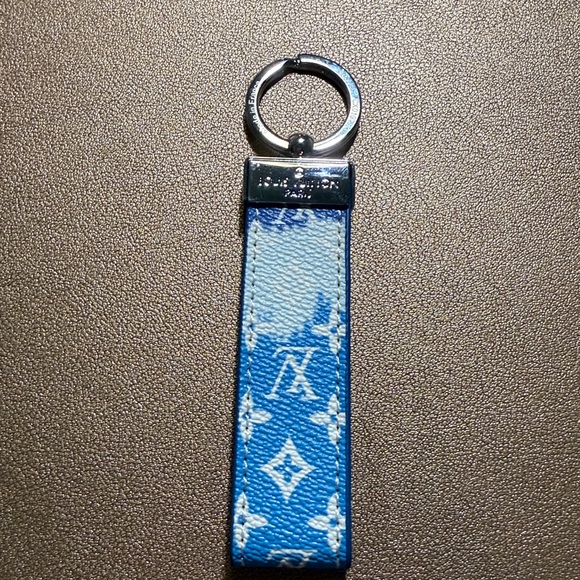 Fashion Blue ombre monogram keychain - Picture 2 of 2